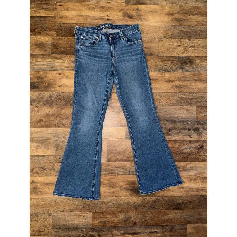 American Eagle women’s next level stretch low rise flare blue jeans - Picture 14 of 16